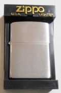 ☆２００１年１１月（K）一番シンプルな・・＃２００ 無地 ZIPPO！新品