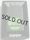 ☆THE BEATLES！ビートルズ！２０１０年 ＡＰＰＬＥ BLACK USA  ZIPPO！新品