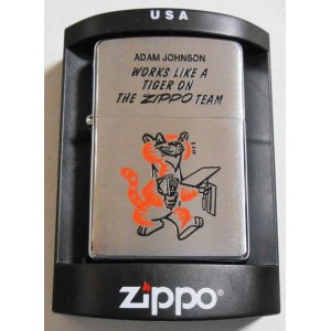 画像: ★虎 タイガー！復刻オールドデザイン ADAM JOHNSON ２００４年 USA  ZIPPO！新品