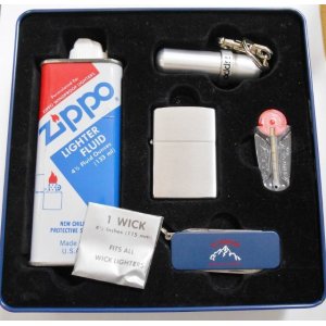 画像: ☆１９９０年代 ZIPPO OUTDOOR KIT！＃２００・オイル・オイルタンク等 展示品