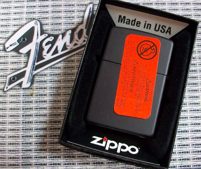 画像: ☆Fender USA！フェンダー オリジナル Voodoo Black ２０１４年 Zippo！新品