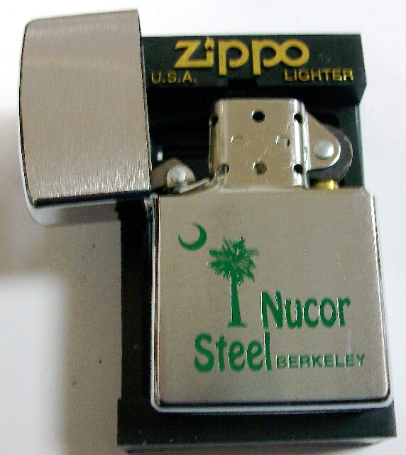 画像: ★NUCOR STEEL 椰子の木デザイン  USA 企業 ２００３年５月 ＃２００ ZIPPO！新品