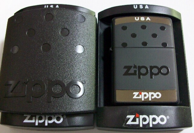 画像: ★ジッポー歴代 パッケージ箱デザイン 黒プラケース ２００２年１１月 ZIPPO！新品