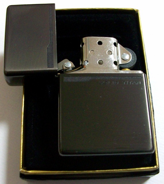 画像: ソリッドチタン！ＳＯＬＩＤ　ＴＩＴＡＮＩＵＭ　２００１　Ｐｒｏｔｏ Ｔｙｐｅ　ブラックチタン　Ｚｉｐｐｏ！未使用品。 