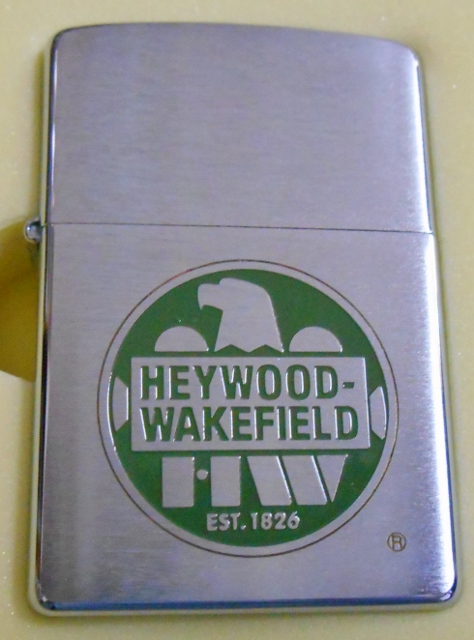 画像1: HEYWOOD WAREFILD！米老舗家具メーカー 木箱入り ２００４年 限定ZIPPO！新品