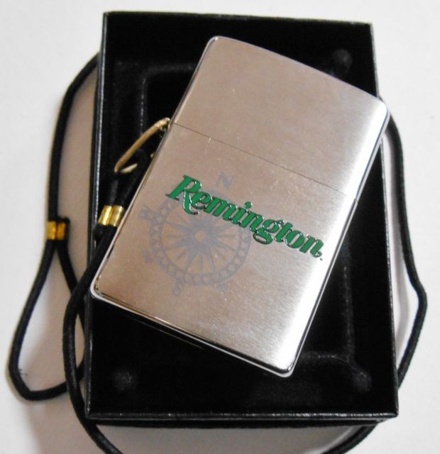 画像: ☆Remington！銃器会社 レミントン 便利な・・三角カン&ループ付き ２００７年 USA ZIPPO！新品。