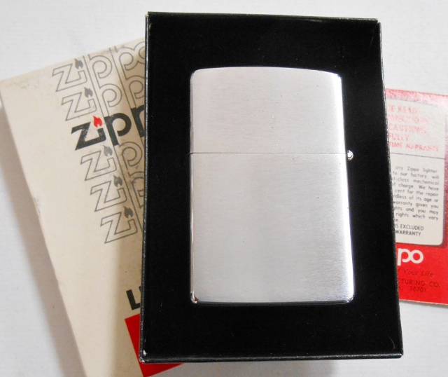 画像: ☆１９８２年 VINTAGE ＃２００ プレーン 無地　ZIPPO 新品未使用品！