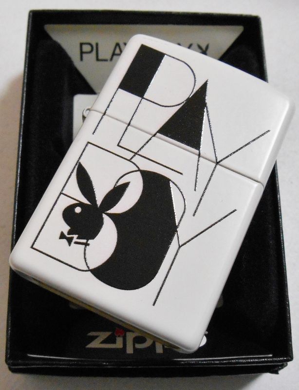 画像: ☆人気の・・PLAYBOY！プレイボーイ ２０１１年 USA ホワイト ZIPPO！新品