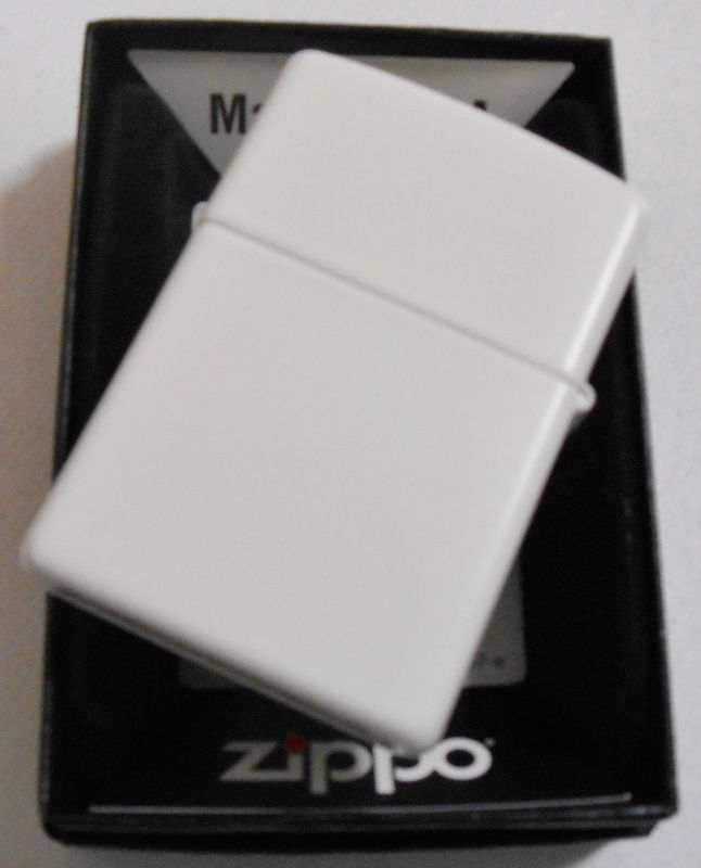 画像: ☆人気の・・トランプ柄！Royal Flush ２０１１年 ホワイト USA ZIPPO！新品。