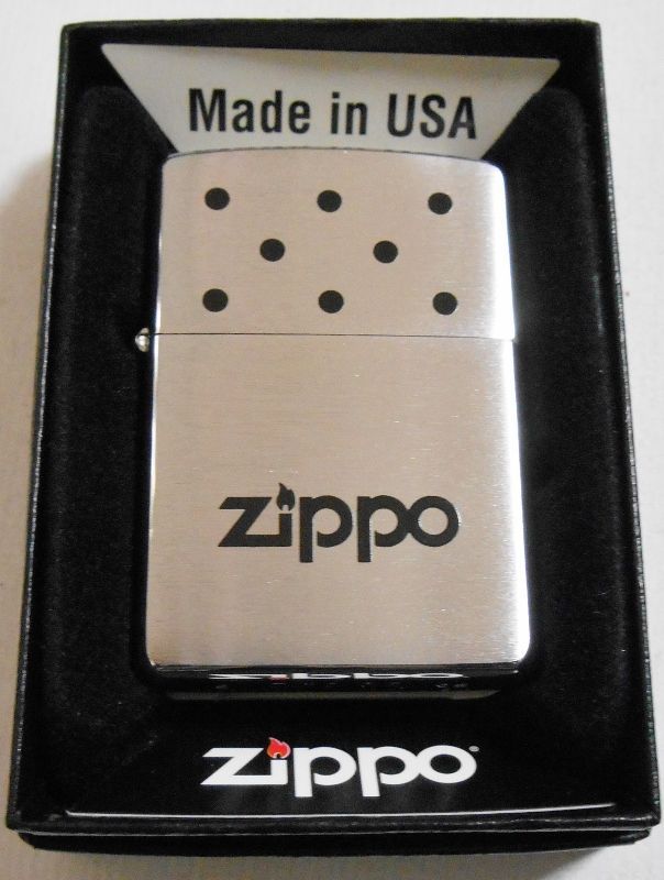 画像1: ８ DOTデザイン！ブラック ８穴チムニー柄 ２００２年 ＃２００ ZIPPO！新品