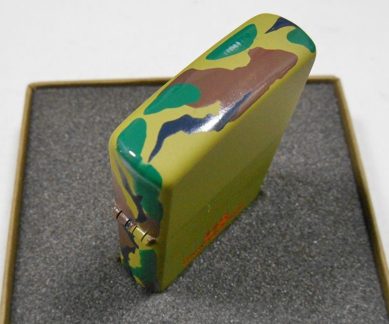 画像: ★ミリタリー！US CAMOUFLAGE カモ３面 ウッドランド全面グリーン ２００１年１月 ZIPPO！新品