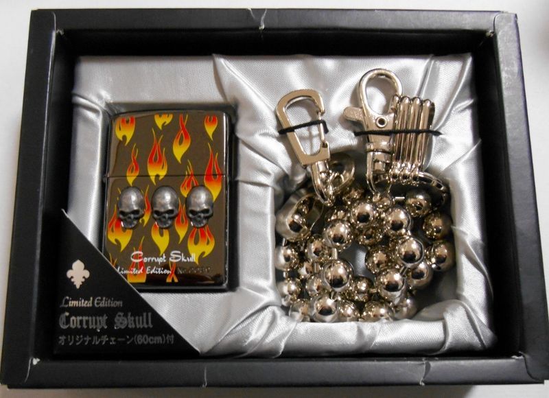 画像: ☆迫力のスカル！豪華限定 Corrupt Skull ６０ｃｍチェーン付 ２００１年 ブラック ZIPPO！未使用品