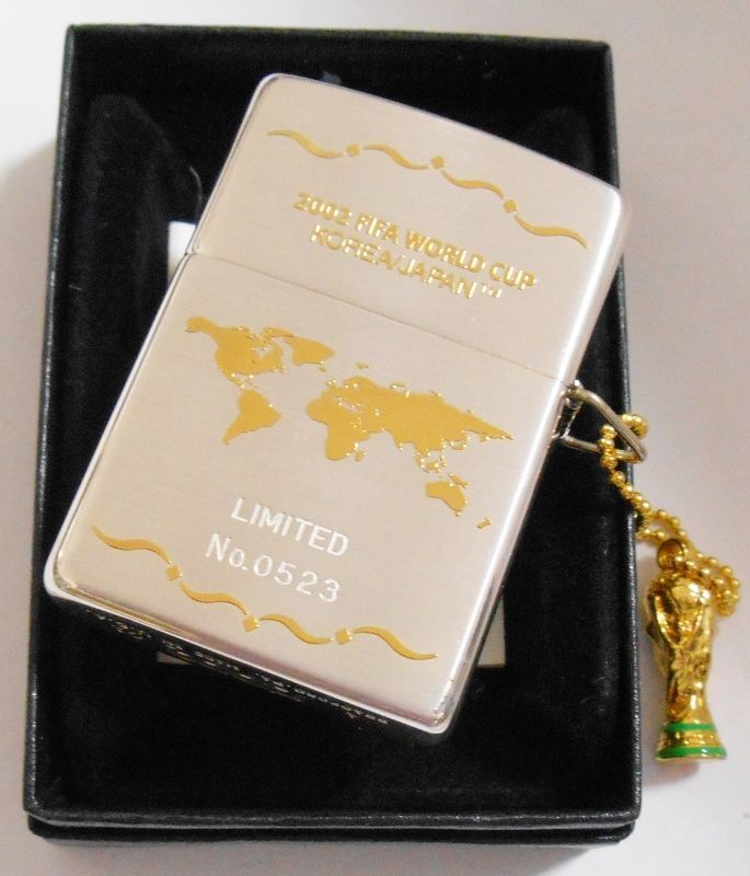 画像: ☆２００２年 FIFA WORLD CUP 日韓大会 三角カン＆トロフィー付 限定ZIPPO！新品