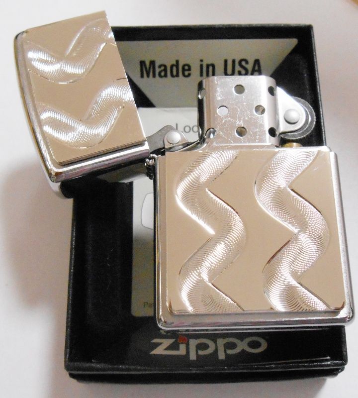 画像: ずしりと・・重い！輝く シルバーカラー＆繊細な彫刻エンブレム！２０１１年 USA ZIPPO！新品