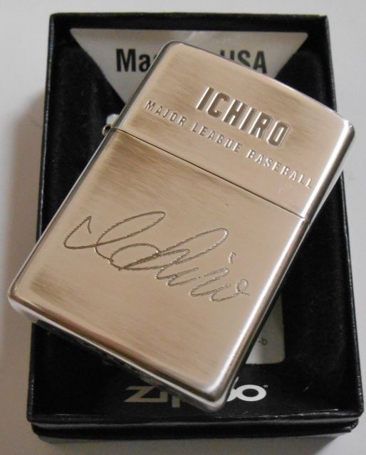 ☆世界の・・イチロー選手！ ＩＣＨIＲＯ サイン 銀加工 ＭＬＢ ２００９年 ＺＩＰＰＯ！新品 - ジッポーパーク Zippopark