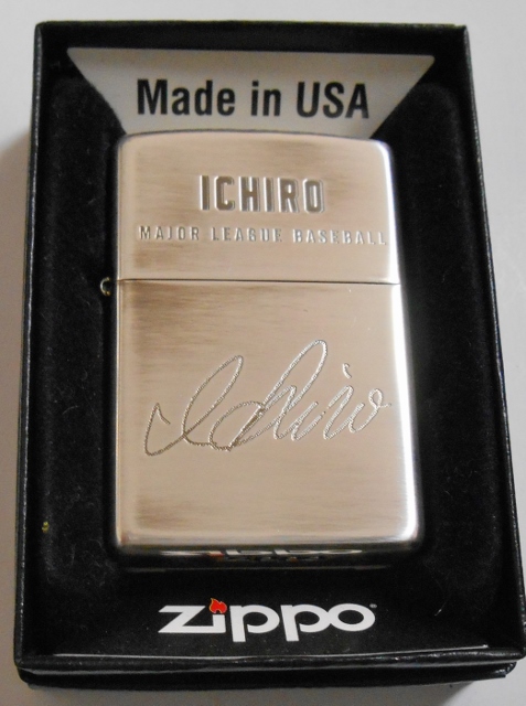 画像: ☆世界の・・イチロー選手！ ＩＣＨIＲＯ サイン 銀加工 ＭＬＢ ２００９年 ＺＩＰＰＯ！新品