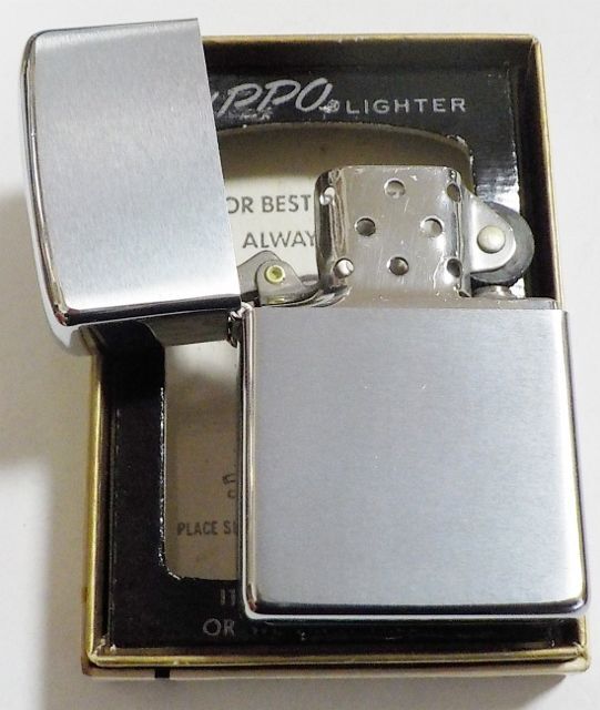 ZIPPO レア物 無地 ヘアライン仕上げ ジッポー ZIPPO 1983年式 ケース ＼＼＼＼の＼＼＼ インサイドユニット 記載無し