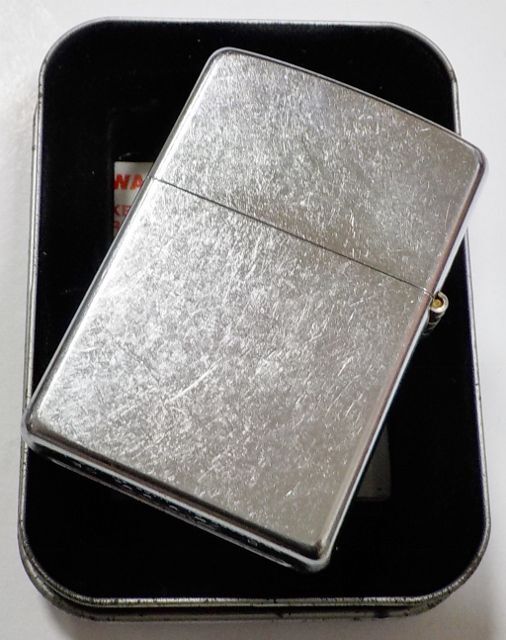 画像:  ★USA HARLEY-DAVIDSON★迫力のメタルエンブレム！２００２年４月 Satin Chrome Zippo！新品A