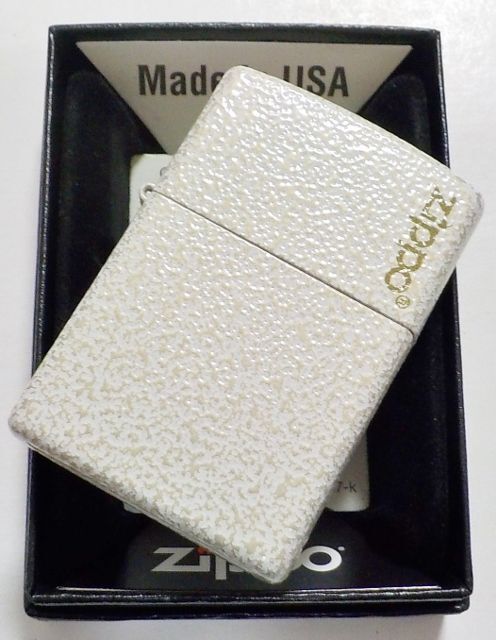 画像: ☆梨地風ホワイト・・ZIPPOロゴデザイン Mercury Glass Matte Zippo！新品