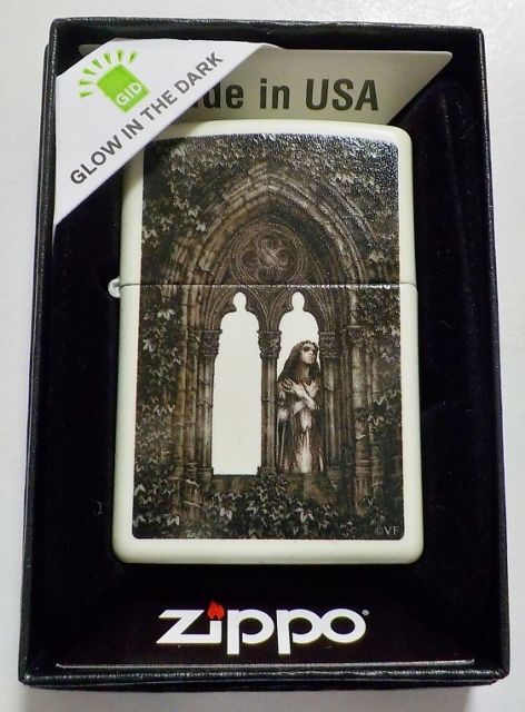 画像: ☆Victoria Frances！お洒落な・・ビクトリア フランシス   Glow in the dark Zippo！新品