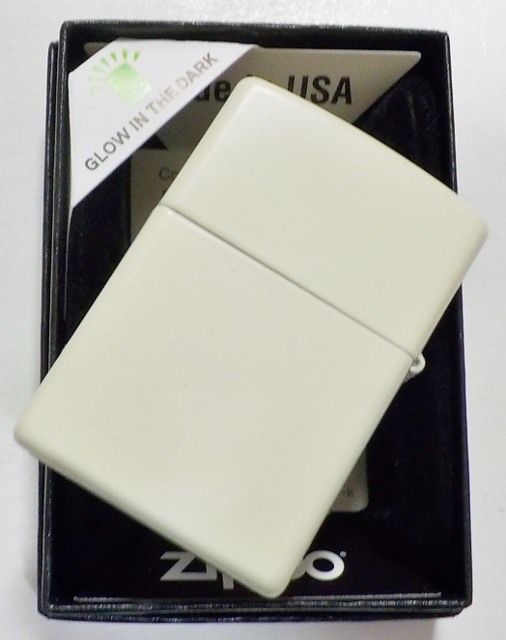 画像: ☆Victoria Frances！お洒落な・・ビクトリア フランシス   Glow in the dark Zippo！新品