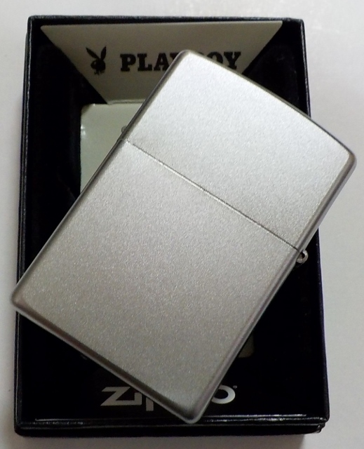 画像: ☆Playboy！人気の・・プレイボーイ Spark Bunny  Satin Chrome  Zippo！新品