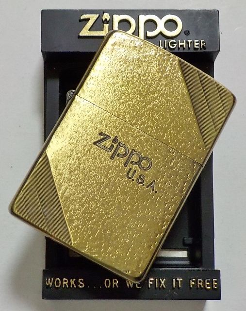 画像: ☆１９８９年９月 製 渋い色合い ２トーン！両面ダイゴナルライン 真鍮古美 ZIPPO！新品