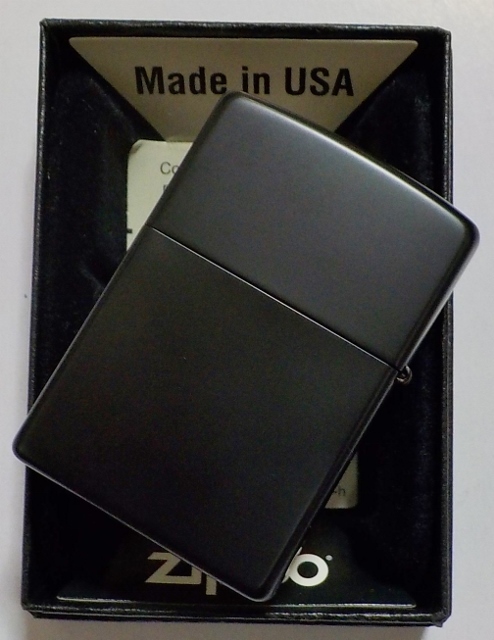画像: ☆葵の御紋！全面艶消し ブラックにゴールドでデザイン！２０１２年４月 ZIPPO！新品