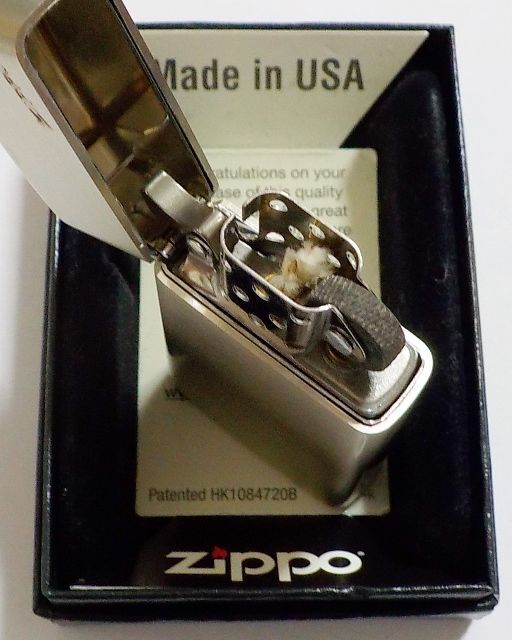 画像: ☆大きめの スリム！重量感あふれる・・アルミジャケット仕様！２００２年２月（B）製　シルバー　Slim  Zippo！未使用品