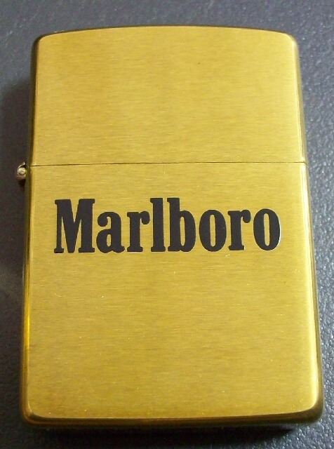 マールボロ！Marlboro １９９２年 黒ロゴ 真鍮 Solid Brass Ｚｉｐｐｏ！新品 ジッポーパーク Zippopark