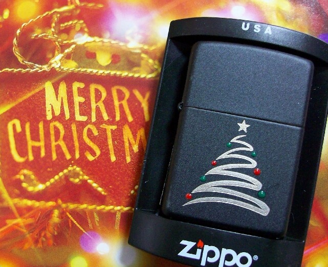 画像: ☆お洒落な・・USA限定 クリスマスツリー ２００４年３月 BLACK ZIPPO！新品