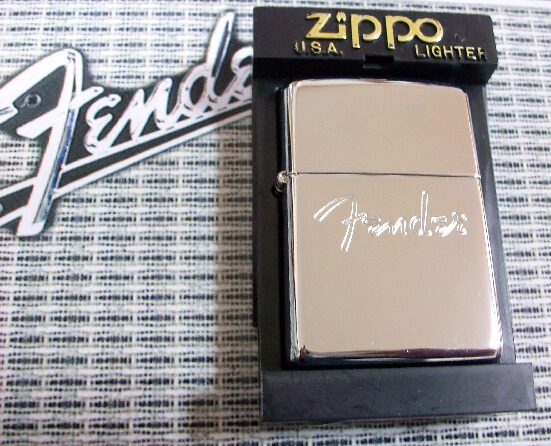 画像: ☆Fender USA！フェンダー・ロゴマーク ２００２年 ＃２５０ ZIPPO！新品