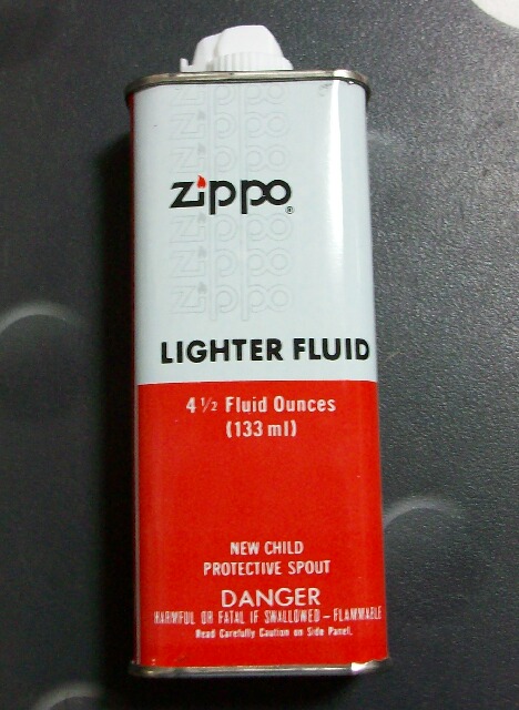画像: ZIPPO社　１９８０年代　ジッポーオイル！未開封　美品。