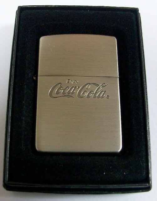 コカ・コーラ！Coca-Cola ２０００年 ロゴ 古美加工 ZIPPO！新品