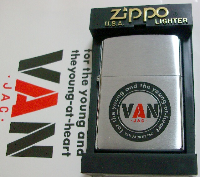 ☆VAN JACKET！２００２年 丸ＶＡＮカラー 外〇なし 限定 ZIPPO！新品