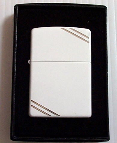 画像1: ☆全面 ホワイト！カラフル＆シンプル！両面ダイアゴナルライン ２００７年 ZIPPO！新品