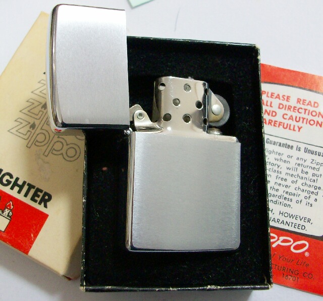 画像: １９７８年 VINTAGE ＃２００ プレーン 無地 新品未使用 ZIPPO！